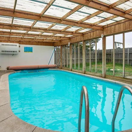 25 Person In Romo-by Traum